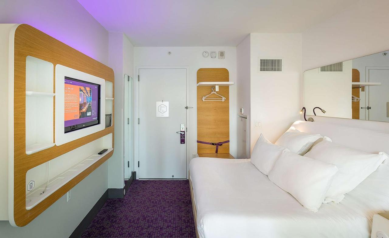 Hébergement Lit Queen-Size Premium Accessible aux Personnes à Mobilité Réduite