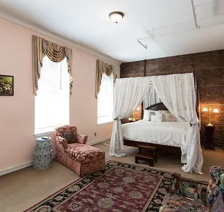 The Townhouse Inn Of Chelsea-3