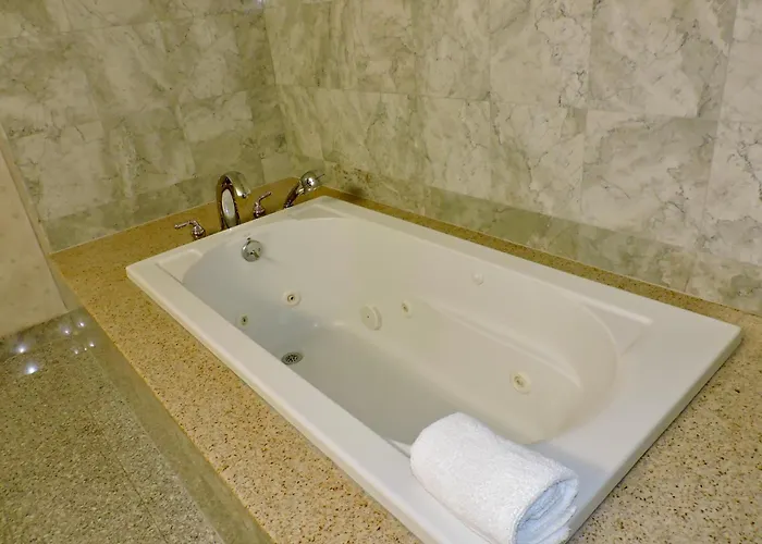 Marco Laguardia Hotel & Suites